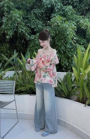 VGU0594 - SET ÁO TRỄ VAI HOA - QUẦN JEAN DÀI