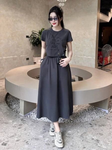 TB8539 - SET ÁO THUN IN HÌNH + CHÂN VÁY XÁM