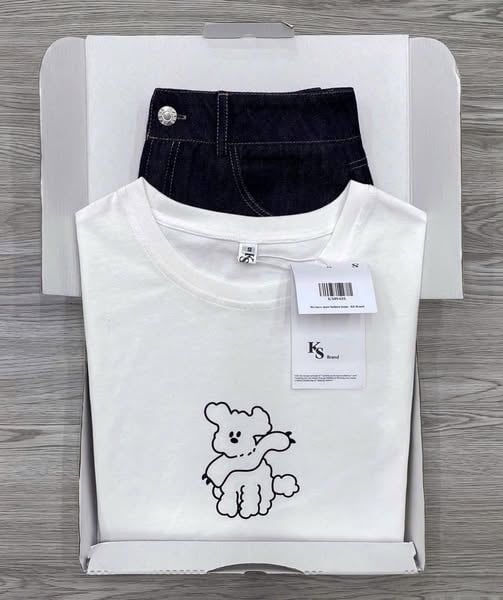 KS0943 - SET ÁO THUN TRẮNG IN CHÚ CÚN + QUẦN SHORT JEAN