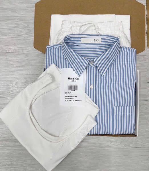 TQ4368 - SET 3 MÓN ÁO SƠ MI SỌC NHỎ XANH + QUẦN DÀI TRẮNG (KÈM ÁO TRONG)