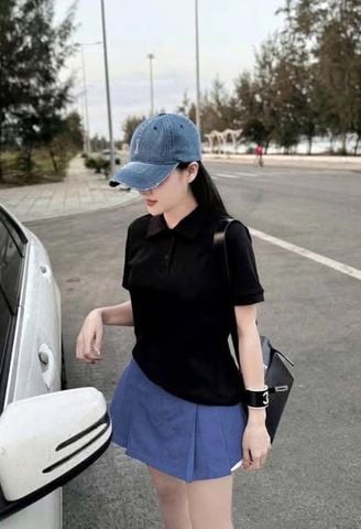 VRA0655 - SET ÁO POLO ĐEN + CHÂN VÁY XẾP LY XANH