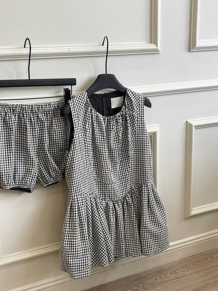 TQ4361 - SET ÁO SÁT NÁCH DÁNG DÀI + QUẦN SỌC CARO ĐEN