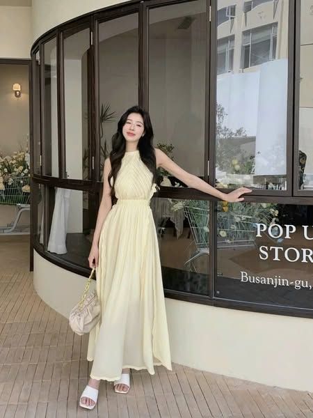 VGU0880 - ĐẦM SÁT NÁCH VIỀN REN DÁNG DÀI MÀU VÀNG