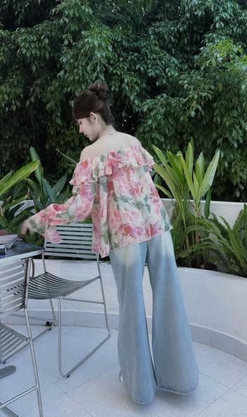 VGU0594 - SET ÁO TRỄ VAI HOA - QUẦN JEAN DÀI