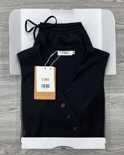 KS0940 - SET ÁO GILE PHỐI NÚT XÉO + QUẦN SHORT ĐEN