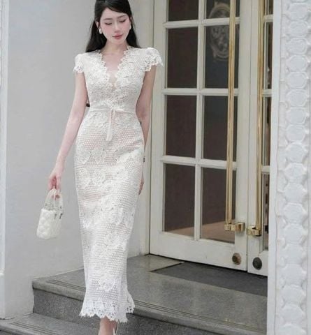 VGU0647 - ĐẦM BODY REN TRẮNG