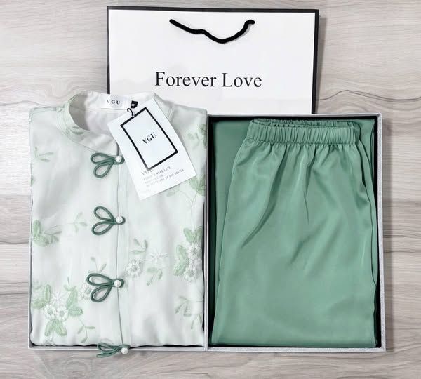 VGU0726 - SET ĐỒ LAM THÊU HOA (XANH)