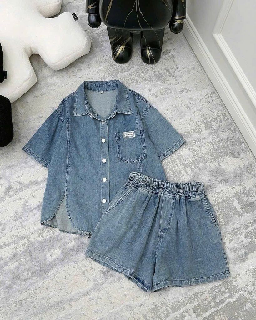 TB8624 - SET JEAN NGẮN PHỐI VẠT XẺ BẦU (XANH NHẠT)
