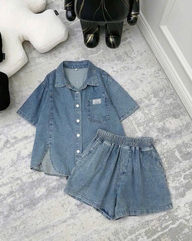 TB8624 - SET JEAN NGẮN PHỐI VẠT XẺ BẦU (XANH NHẠT)