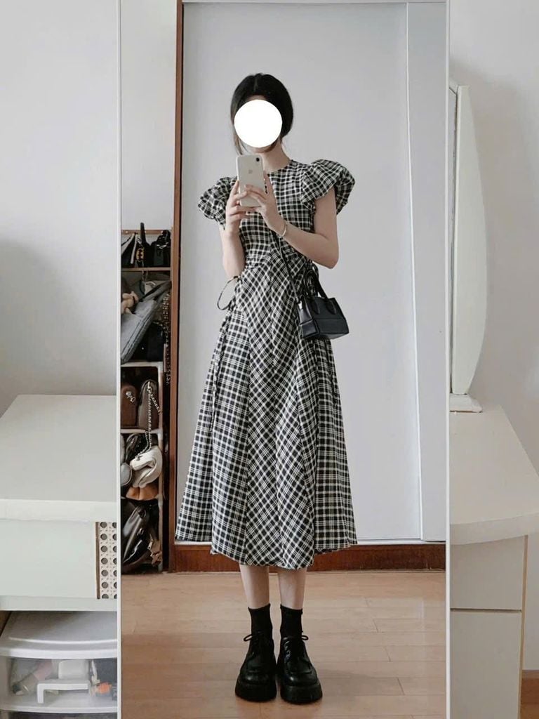 VGU0794 -  ĐẦM CARO DÀI KHOÉT EO