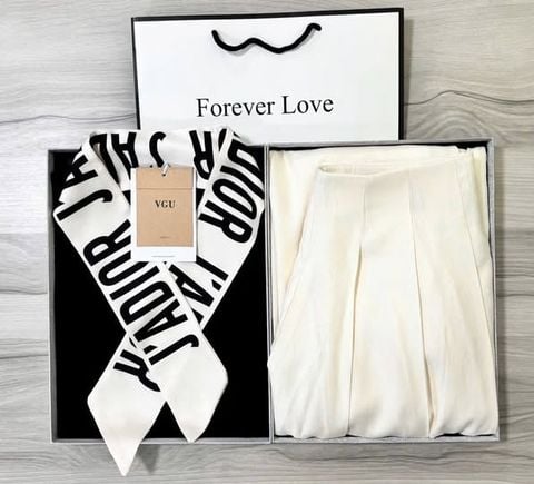 VGU0806 - SET ÁO THUN ĐEN + CHÂN VÁY DÀI KÈM KHĂN (3MÓN)