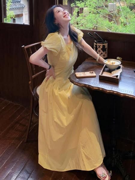 TQ4440 - ĐẦM DÀI ĐÚP LÓT CỔ VUÔNG MÀU VÀNG