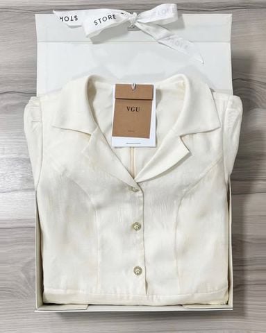 VGU0850 - ĐẦM DÀI CỔ SƠ MI (TRẮNG KEM)