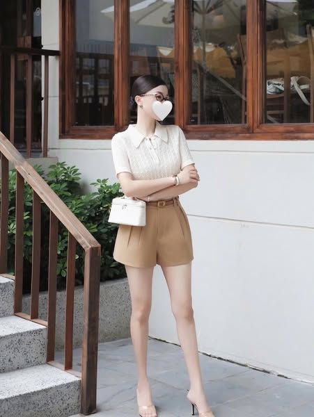 VGU0907 - SET ÁO PHỐI NÚT + QUẦN SHORT NÂU ( KO KÈM NỊT)