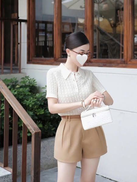 VGU0907 - SET ÁO PHỐI NÚT + QUẦN SHORT NÂU ( KO KÈM NỊT)