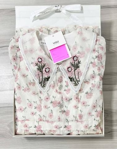 VGU0888 - ĐẦM DÀI HOA NHÍ PHỐI CỔ THÊU