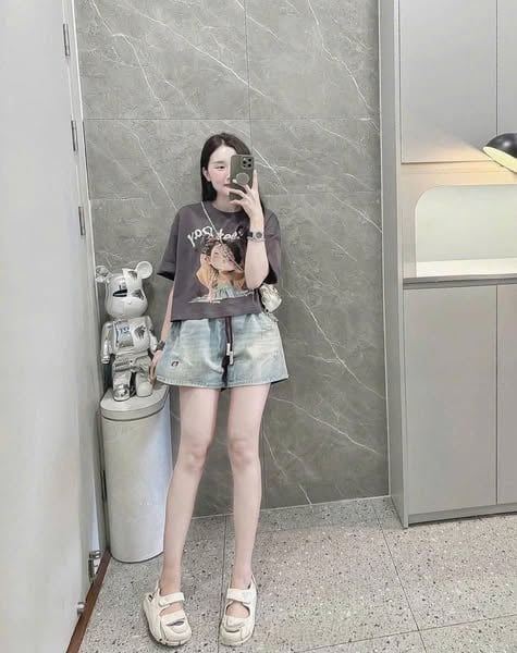 TB8815 - SET ÁO THUN XÁM IN BÉ GÁI SWEETDAY + QUẦN SHORT JEAN