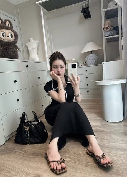 TQ4485 - ĐẦM DÀI BODY ĐEN PHỐI REN