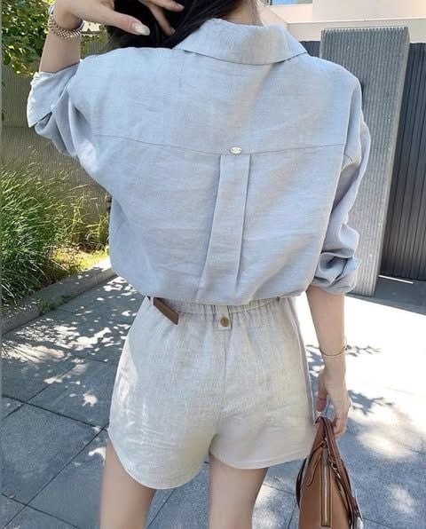 VGU0987 - SET ÁO KIỂU SƠ MI TAY DÀI + QUẦN SHORT PHỐI NÚT (KHÔNG KÈM NỊT)