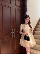 KS1126 - ĐẦM XÒE NGẮN CỔ ĐÍNH ĐÁ (KEM)