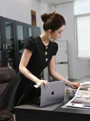 KS1124 - ĐẦM NGẮN ĐEN (KÈM TAG HOA NHỎ)