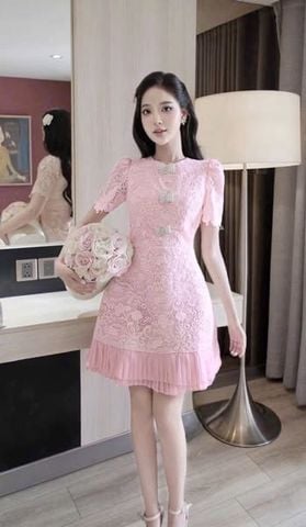 VGU1039 - ĐẦM REN HỒNG PHỐI TAG NƠ NHỎ