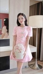 VGU1039 - ĐẦM REN HỒNG PHỐI TAG NƠ NHỎ