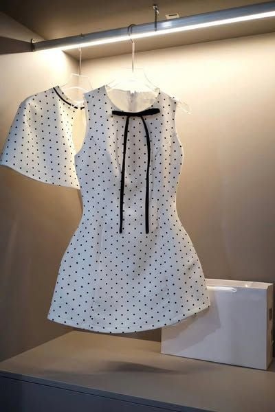TQ4499 - ĐẦM SÁT NÁCH CHẤM BI (KÈM CHOÀNG)