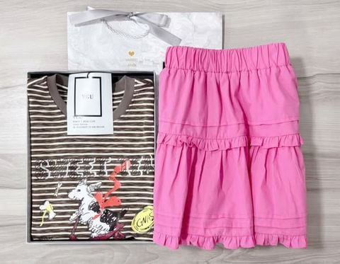VGU1073 - SET ÁO THUN CÚN SỌC NÂU SWEET TEA + CHÂN VÁY NGẮN HỒNG