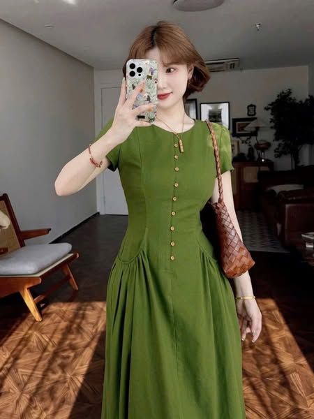 VGU1104 - ĐẦM DÀI PHỐI NÚT (XANH LÁ)