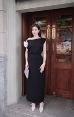 VGU1164 - ĐẦM DÀI TRỄ VAI ĐEN (KÈM TAG HOA)