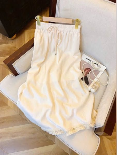 VGU1258 - SET ÁO SÁT NÁCH CỘT NƠ + CHÂN VÁY DÀI (TRẮNG)