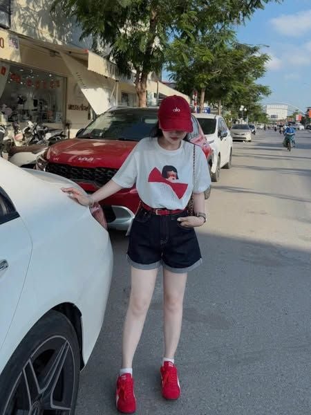 TB8902 - SET ÁO THUN CÔ GÁI NƠ + QUẦN SHORT JEAN (KÈM NỊT)