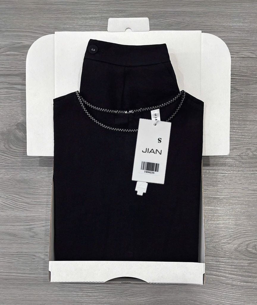 TB9023 - SET NGẮN LƯNG PHỐI NÚT XẺ TÀ SAU - MÀU ĐEN