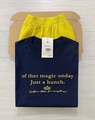 TB5848 - SET ÁO THUN XANH ĐEN + CHÂN VÁY DÀI VÀNG