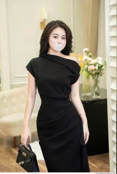 VGU1405 - ĐẦM DÀI LỆCH VAI ĐEN