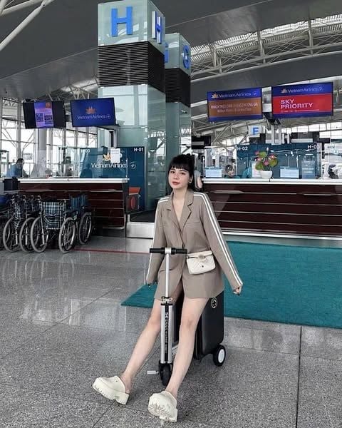 TB9130 - ÁO KHOÁC VEST FORM DÀI PHỐI SỌC (ÁO LẺ)