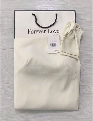 TB5863 - ĐẦM NGẮN TRỄ VAI ĐÍNH NƠ (KEM)