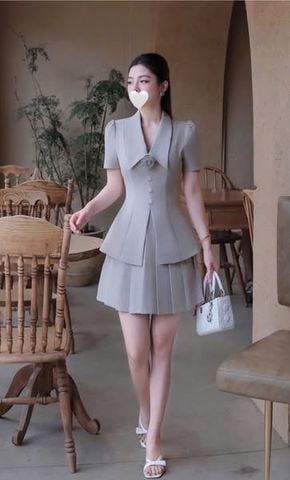 TB9223 - SET CAO CẤP PHỐI HOA, VÁY NGẮN XẾP LY - MÀU BE