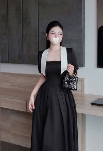 VGU1510 - ĐẦM DÀI 2 DÂY ĐEN + ÁO KHOÁC