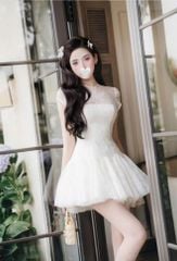 SKY9431 - ĐẦM NGẮN REN PHỐI TÙNG XÒE (KEM)