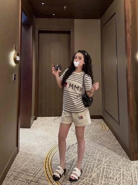 VGU1654 - SET BỘ NGẮN TRẮNG SỌC TOMMY