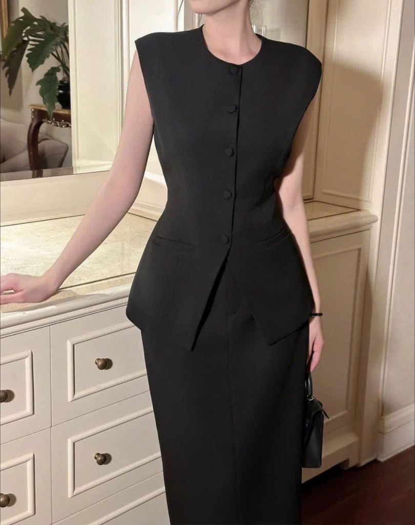 SKY9514 - SET SÁT NÁCH NÚT BỌC, CHÂN VÁY DÀI (ĐEN)