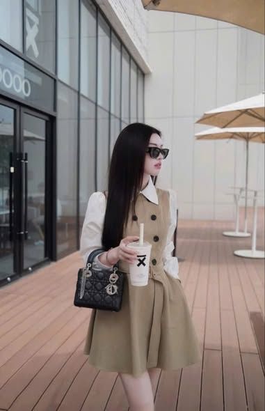 VGU1699 - ĐẦM NGẮN NÂU PHỐI SƠMI (KÈM NỊT)