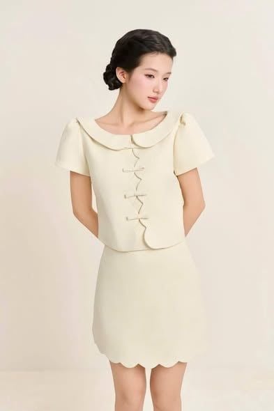 VGU1671 - SET NGẮN CỔ SEN (KEM)