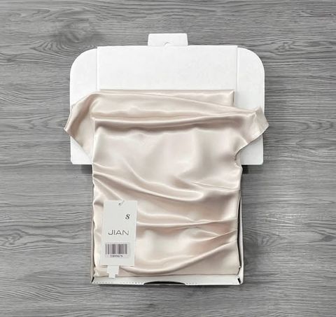 TB9567 - ĐẦM LỤA LỆCH VAI