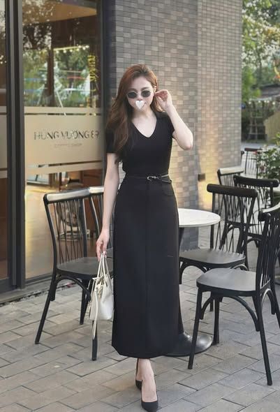 KS1537 - SET ÁO THUN, VÁY DÀI ĐEN (KÈM NỊT)