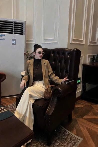 TB9562 - ÁO KHOÁC VEST BASIC - MÀU KEM