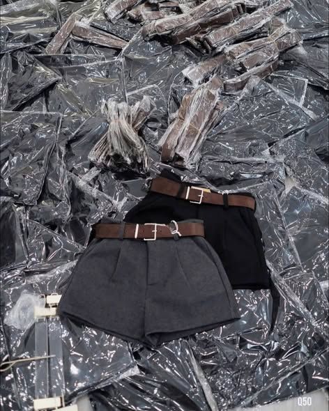 KS1541 - QUẦN SHORT XÁM - KÈM NỊT (Q.LẺ)