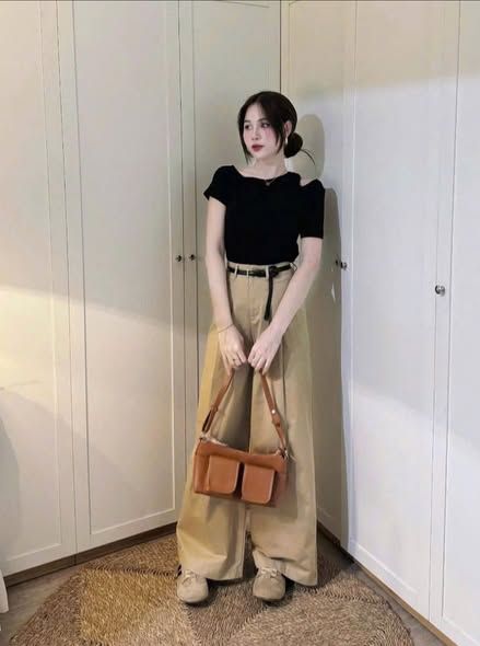 VGU1868 - SET ÁO THUN ĐEN XẺ VAI, QUẦN DÀI (KHÔNG KÈM NỊT)